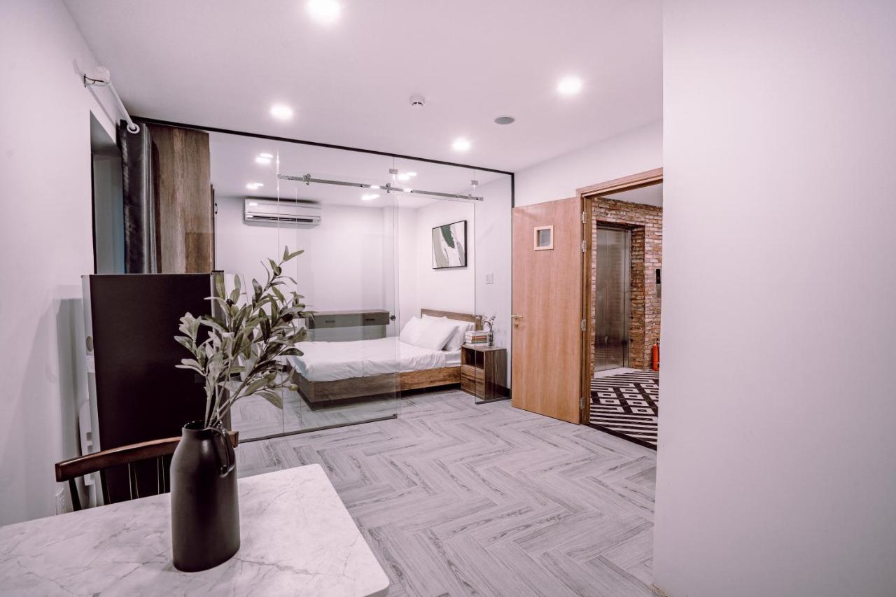 Mint Hotel Bui Vien Q1 Хошимин Экстерьер фото