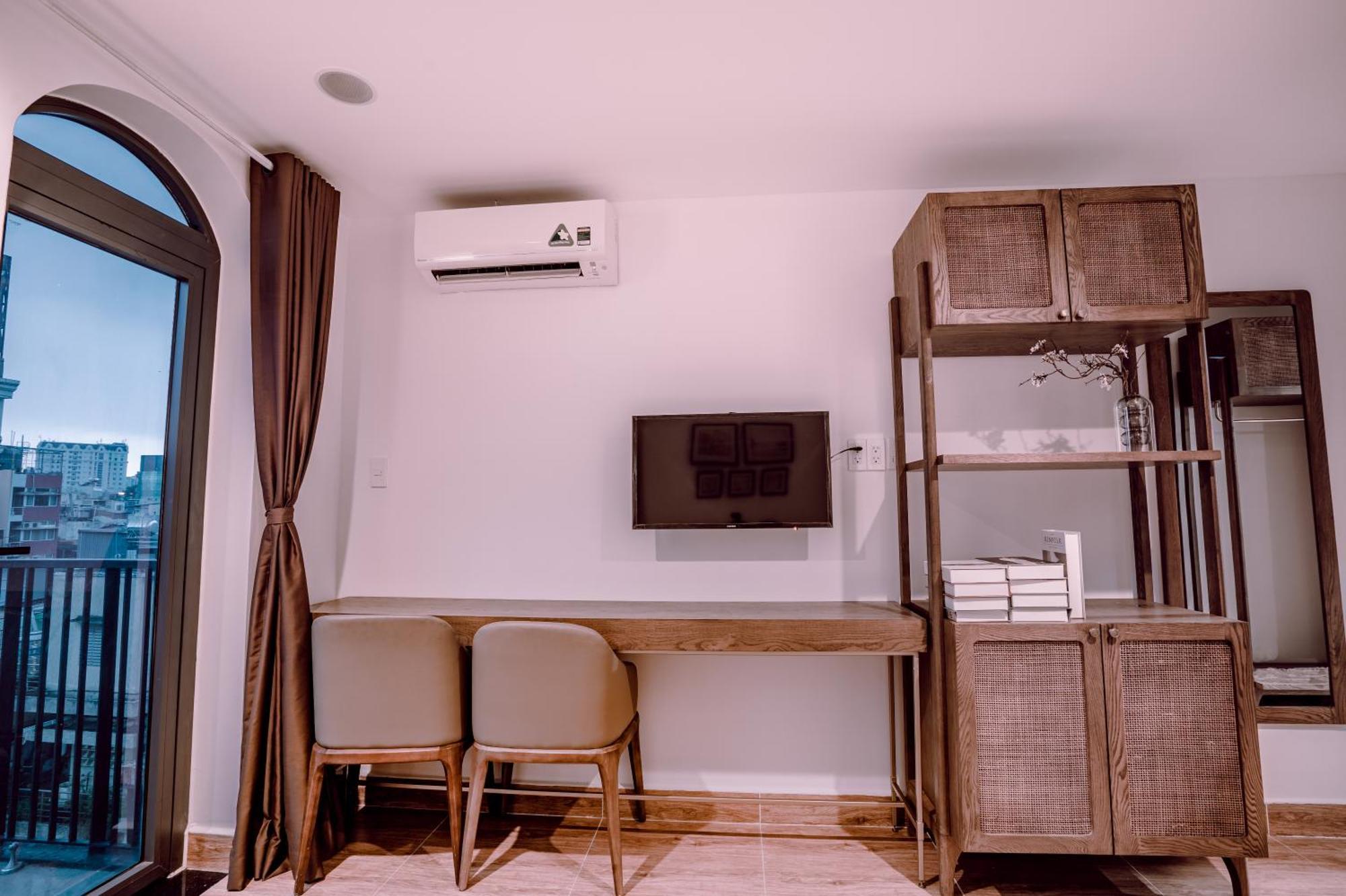 Mint Hotel Bui Vien Q1 Хошимин Экстерьер фото